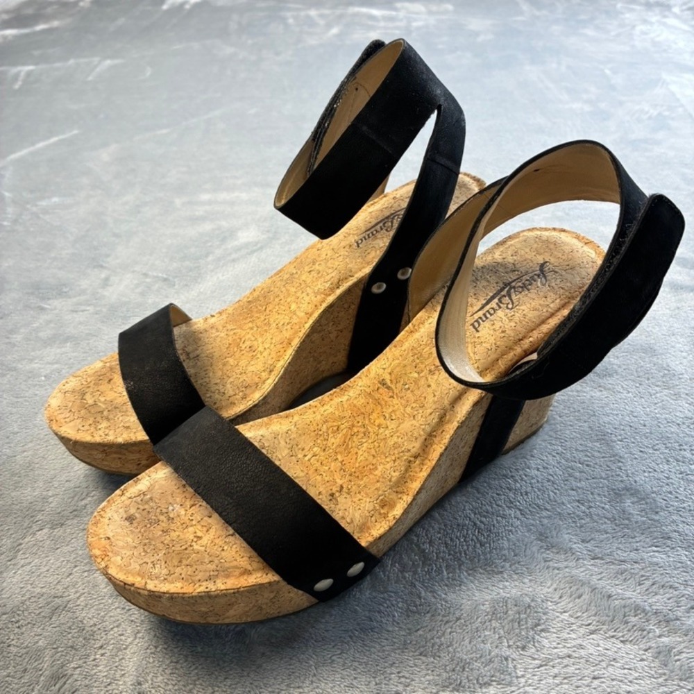 Lucky Brand McDowell Black Leather Cork Wedge Heel Sandals Womens 8M LK-MCDOWELL